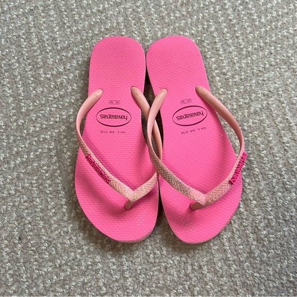Havaianas Flip Flops - Picture 1 of 2
